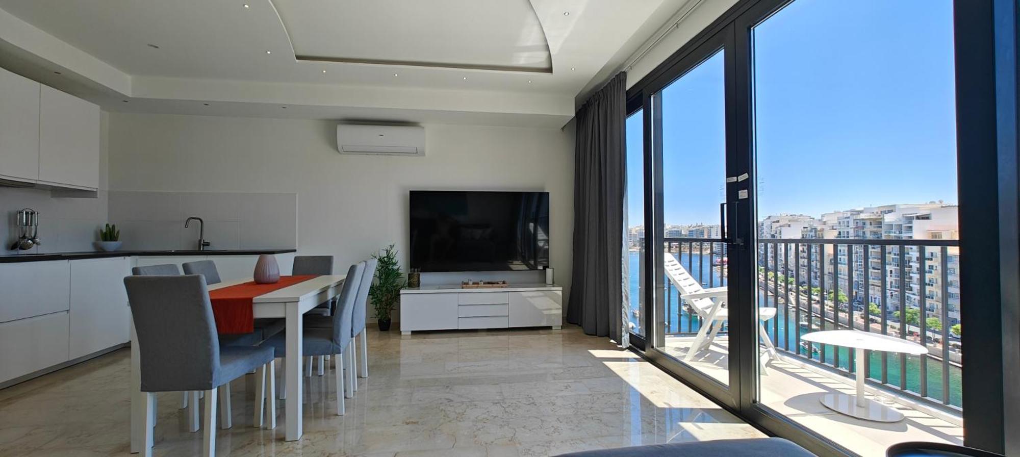 Ferienwohnung Luxury Sea Front At Spinola Bay St Julians San Ġiljan Exterior foto
